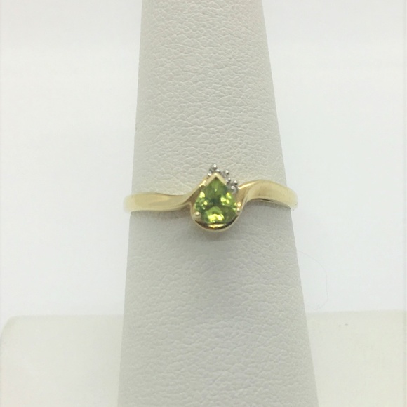 Jewelry - 10k Gold Heart Tourmaline & Diamond Ring Size 7